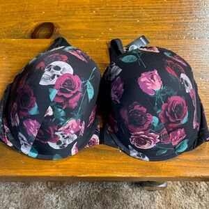 Torrid Black Front Closure Bra 44DD